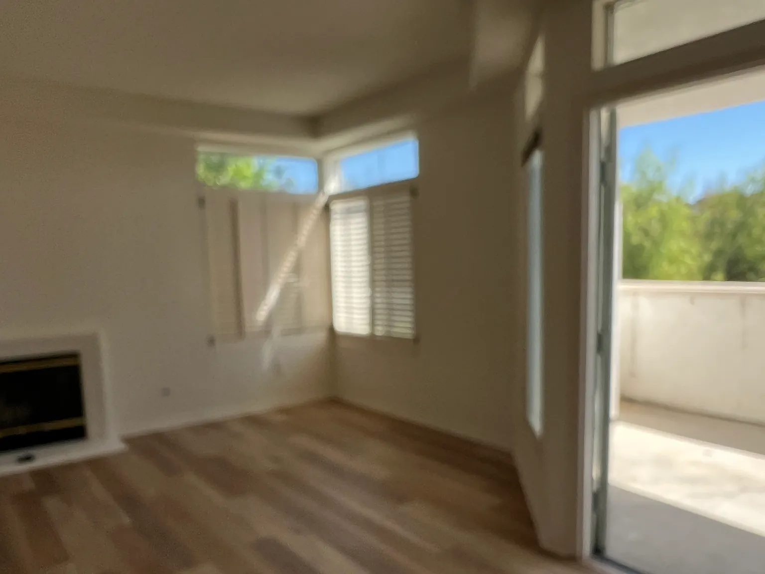2 bed, 1016 sqft, $2,580 — Photo 3