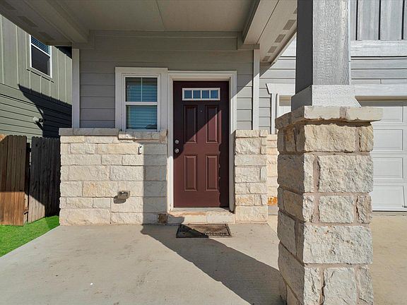 3rd image of 152 Mason Hill Ln