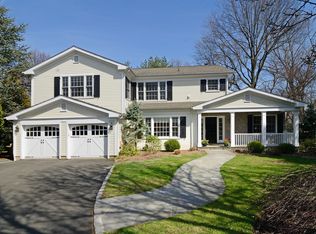 10 Robert Crisfield Pl, Rye, NY 10580