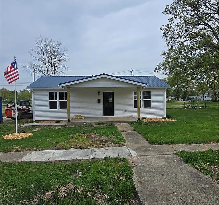 1st image of 502 E State St