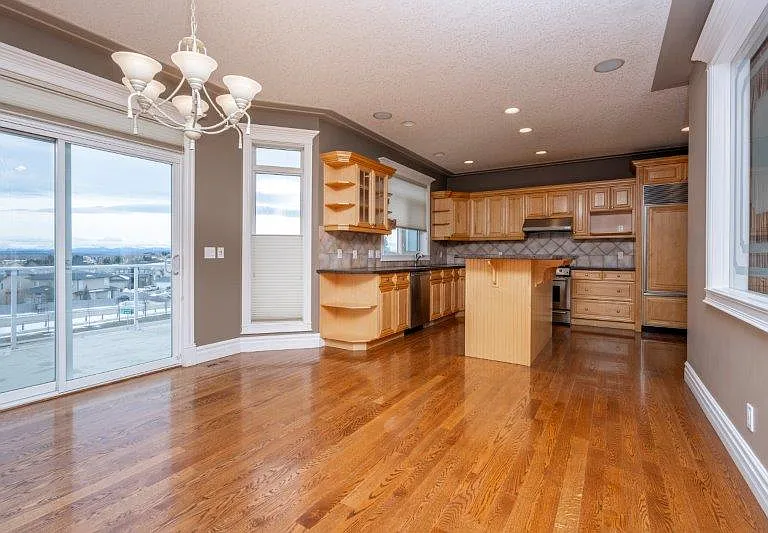 61 Simcrest Grv SW — Photo 13