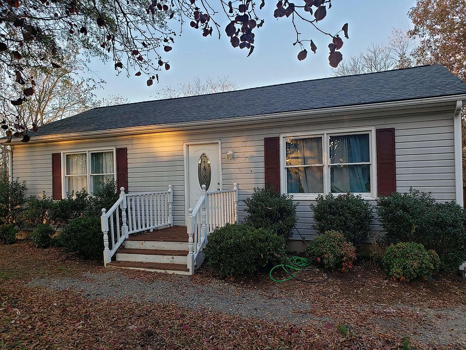 1st image of 351 Parkview Dr