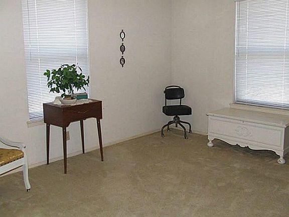 3rd image of 6307 Circo Dr