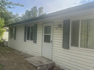 862 9th St, Carlin, NV 89822