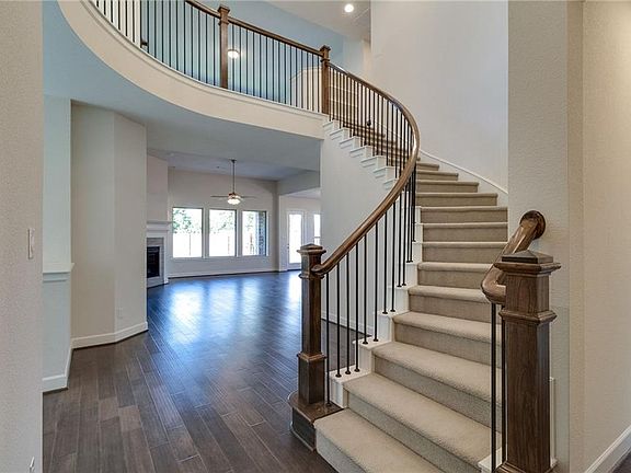2nd image of 4929 Campbeltown Dr