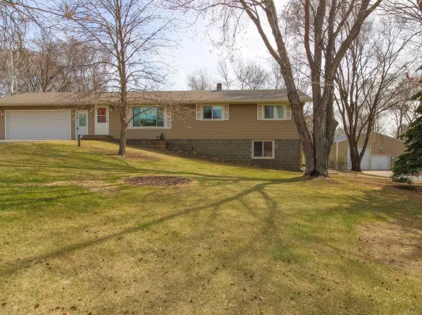 2520 Cooper Ave S, Saint Cloud, MN 56301