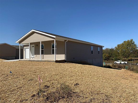 2nd image of 557 Southview Dr
