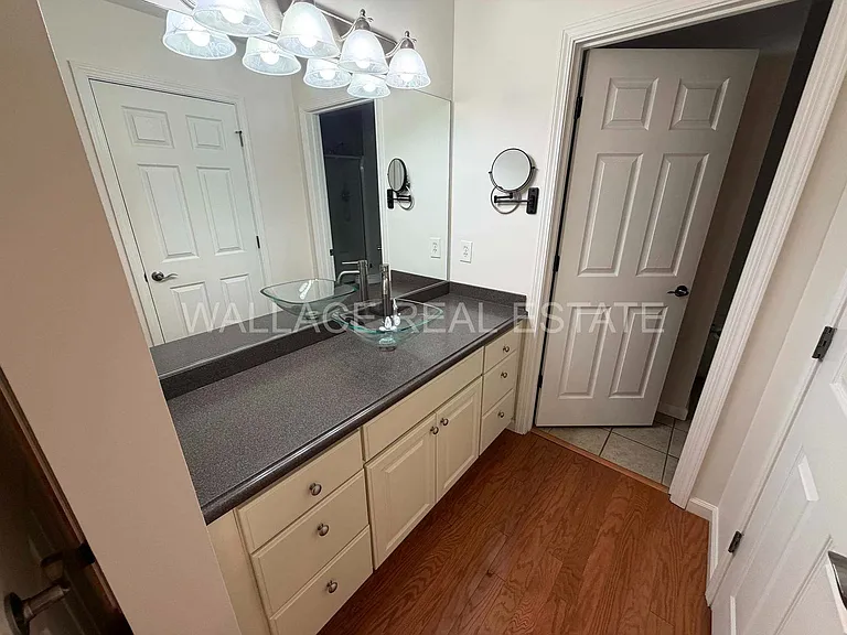 8852 Carriage House Way — Photo 11