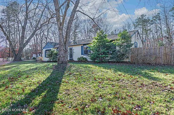 401 S Ash Ave — Photo 5