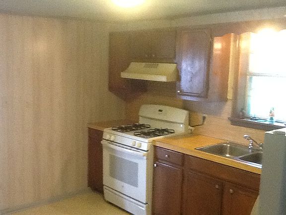 5th image of 20 E Monroe Ave