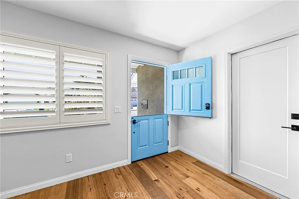 5 bed, 2076 sqft, $7,500 — Photo 3
