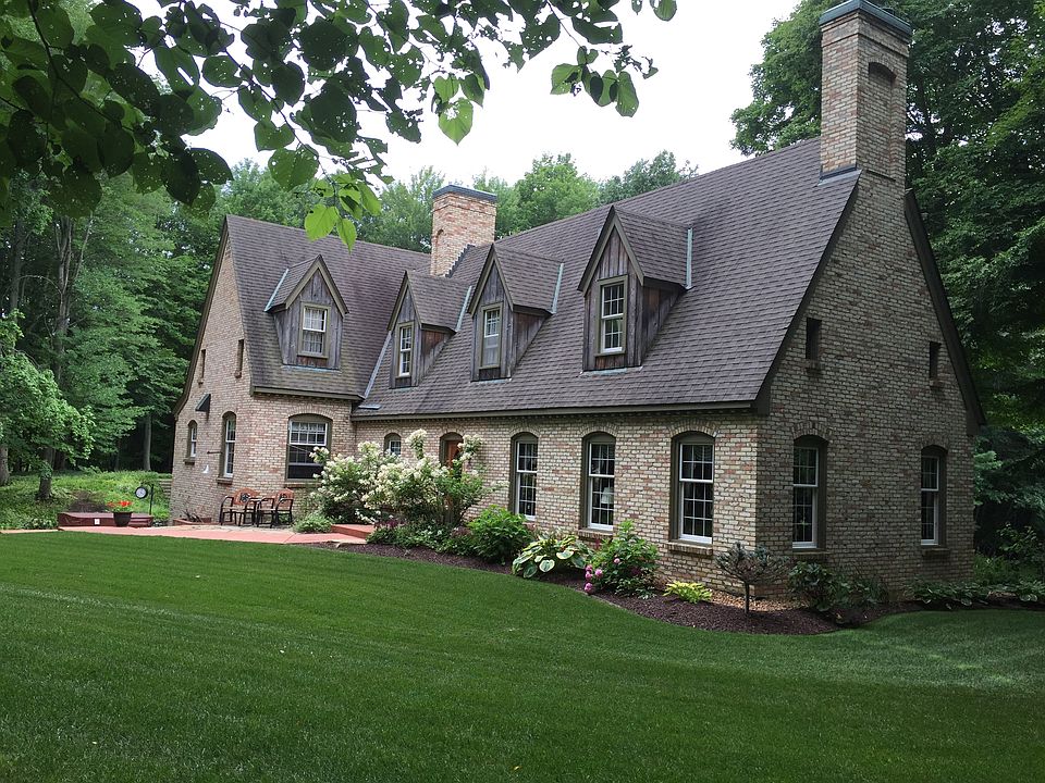 Early American Estate 30+