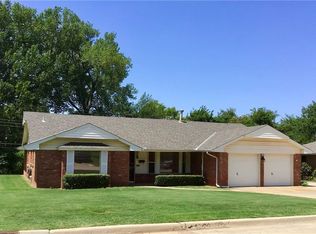 717 Kingston Dr, Yukon, OK 73099