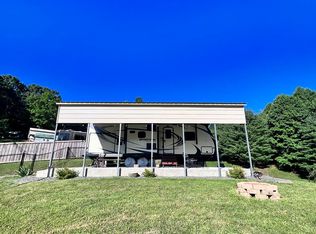 109 Starview Ln, Galax, VA 24333
