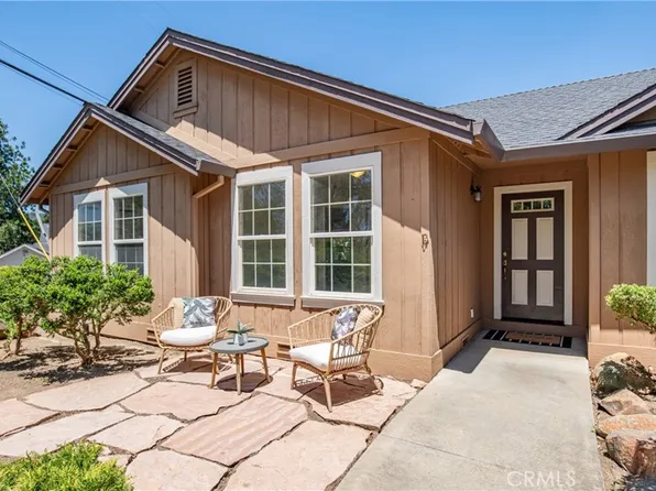 18054 N Shore Dr, Hidden Valley Lake, CA 95467