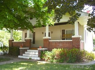 287 S Main St, Palmyra, IL 62674