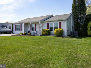 413 Ridge Dr, Williamstown, NJ 08094