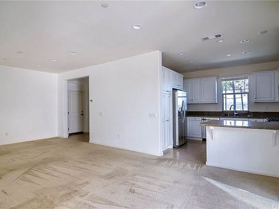 5th image of 14535 Marquette Ave