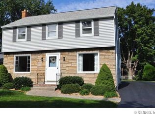 308 Barry Rd, Rochester, NY 14617