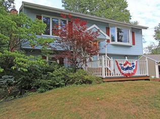 25 Northway Ct, Saratoga Springs, NY 12866
