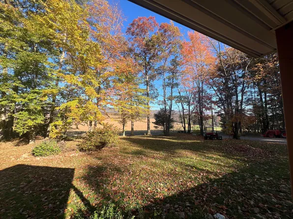 23 Wolfes Rd, Pine Grove, PA 17963
