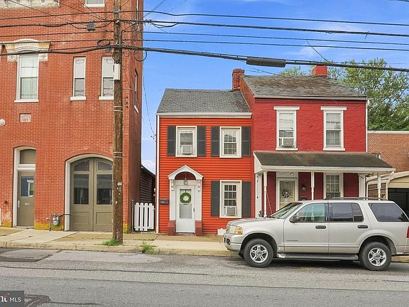 2nd image of 516 Union St