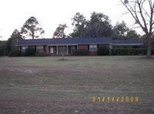 161 Cherrywood Dr, Nicholls, GA 31554