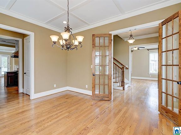 4th image of 610 Lakeridge Dr