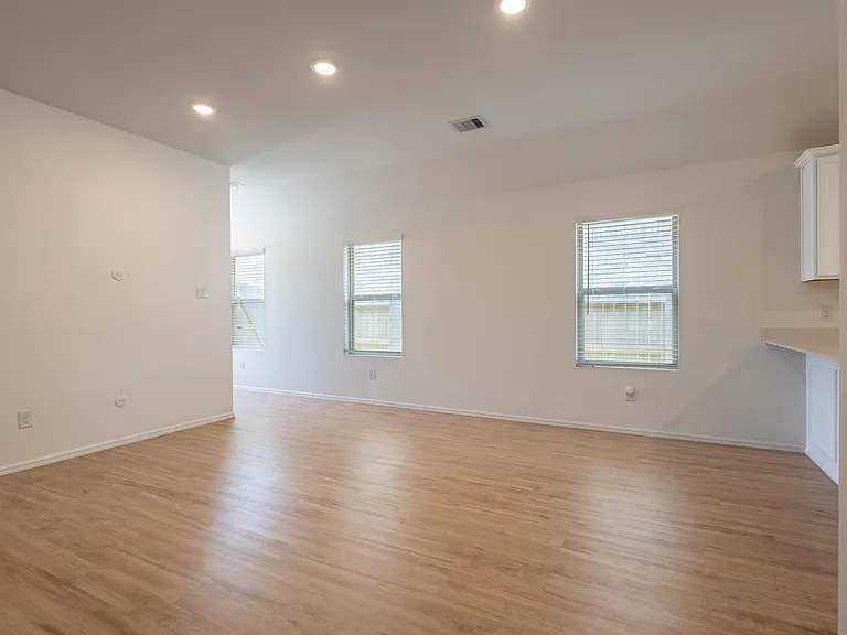 19396 Villa Mesa Dr — Photo 7