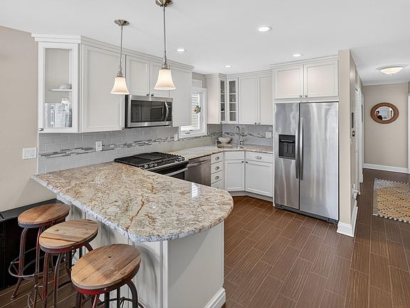 2nd image of 4445 West Ave APT 1