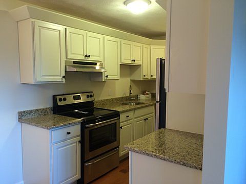 2nd image of 207 Samoset Street #B14
