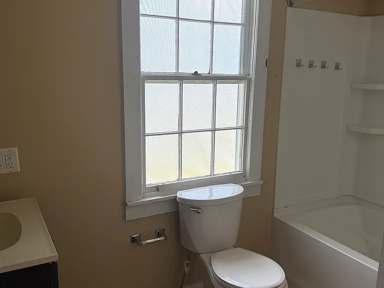 1414 N Dawson St — Photo 1