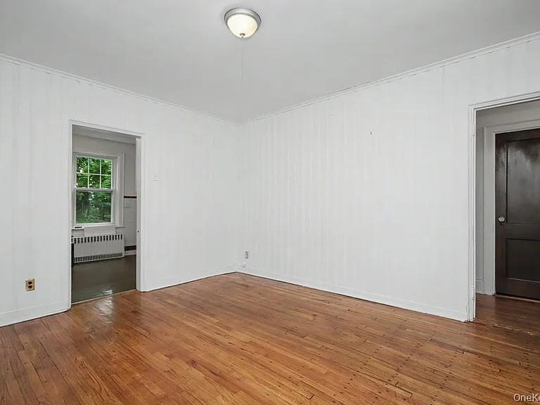 15-17 Chestnut St #15 — Photo 8