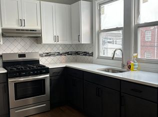 649 Grove St #2L, Irvington, NJ 07111