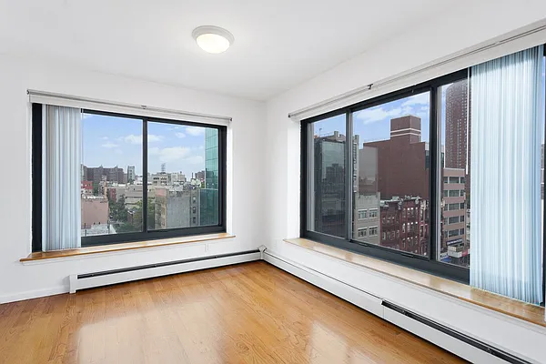 Rented by Compass | media 23