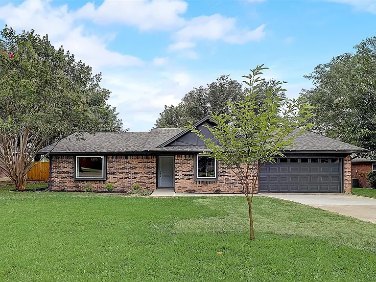607 Field St — Photo 31