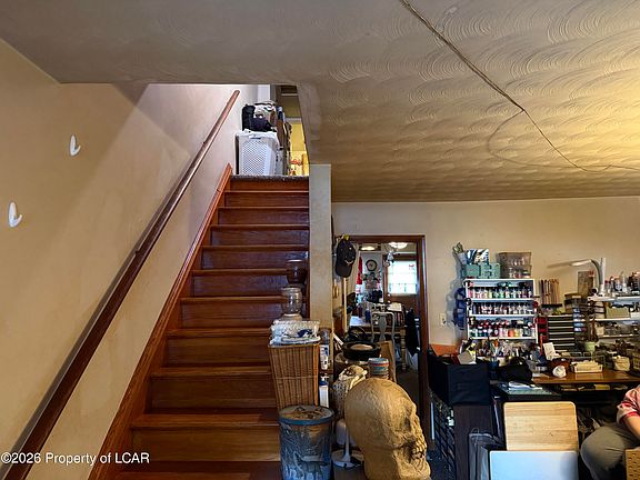 4th image of 19-21 Laurel St