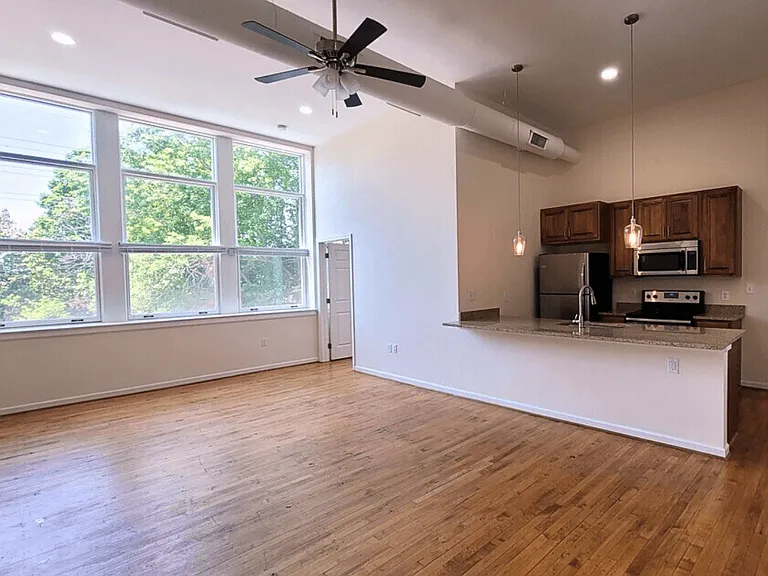 Garland Rodes Apartments — Photo 2