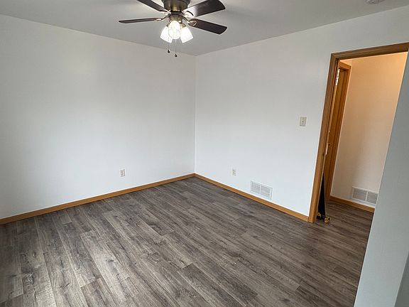 5th image of 716 Maple St #716