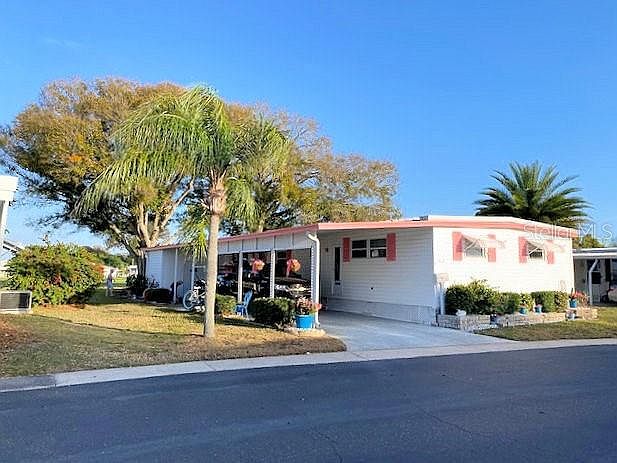 1st image of 13 Sabal Palm Dr
