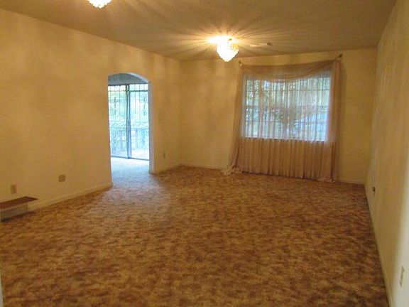 5th image of 6232 Vicksburg Dr