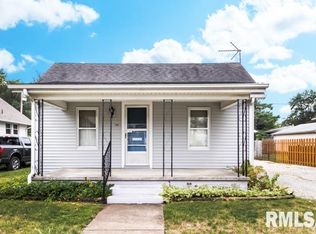 1512 Center St, Pekin, IL