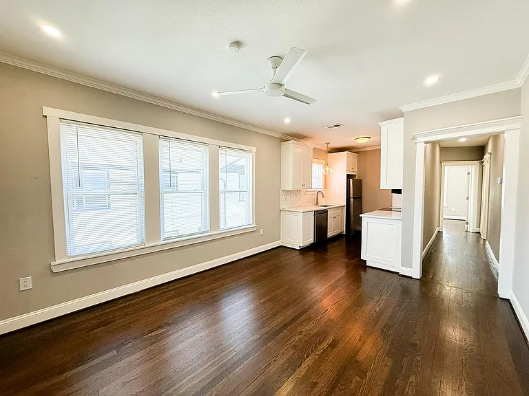 4112 Junius St — Photo 9