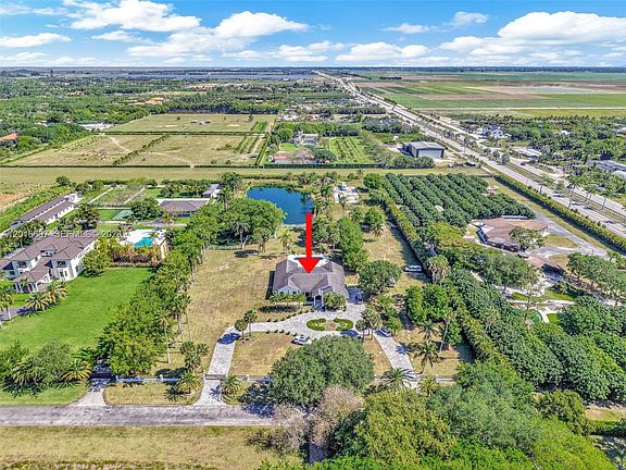 5th image of 17795 SW 158th St