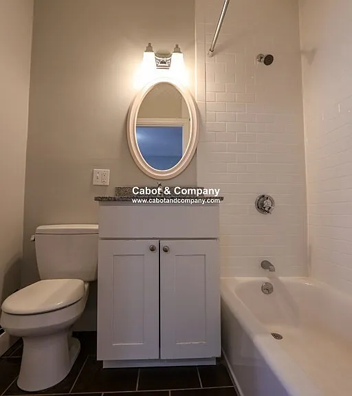 20 Roberts St #5 — Photo 7