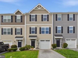 56 Norcross Ct, Martinsburg, WV 25403