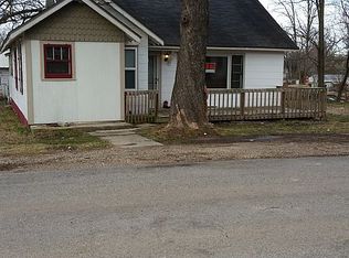 28215 Hickory St, Seligman, MO 65745