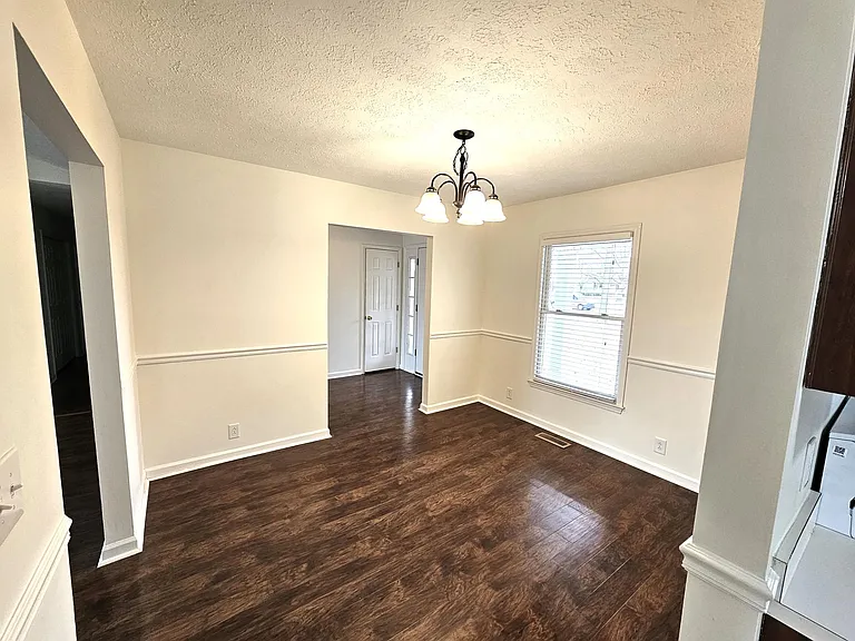 4925 Bear Bluff Rd — Photo 5