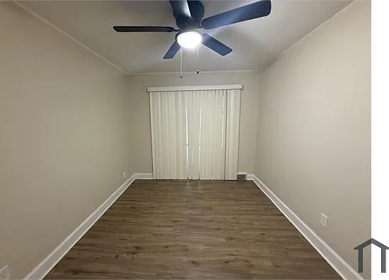 15519 Plainview Ave — Photo 4
