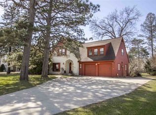 400 Sheridan Rd, Waterloo, IA 50701